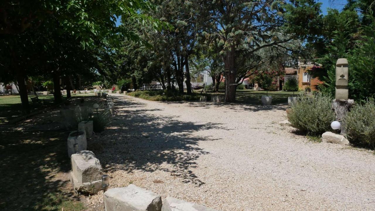 Mas Maurane - L'Olivier Avec Spa Prive Aux Portes D'Arles Tarascon Eksteriør billede